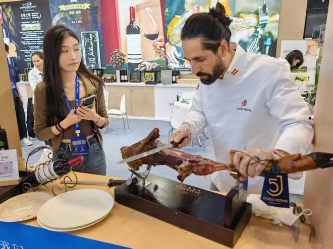 廊坊，藏不住了