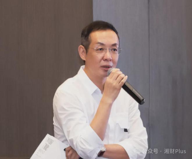 贵州中行第二位下海的副行长被查，同僚被通报为逃避惩处谋划离职