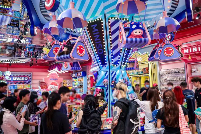 成功跻身“顶奢商圈”，名创优品凭什么？