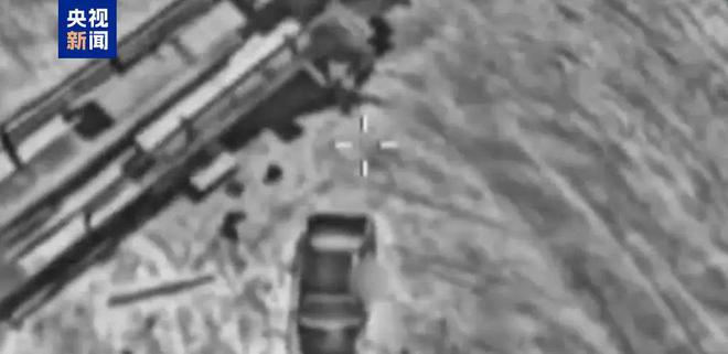 美国打击伊朗核设施,卫星图曝光!原油大涨,黄金高开 美国打击伊朗核设施,卫星图曝光!原油大涨,黄金高开