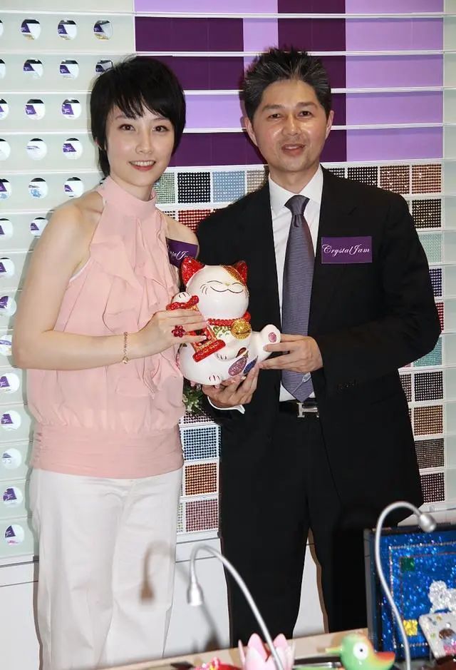 从唱跳改行干审计!女明星勇闯金融圈,干出多少隐形富婆? 从唱跳改行干审计!女明星勇闯金融圈,干出多少隐形富婆?