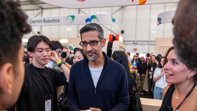 谷歌拍了拍Figure说,“起来卷” 谷歌拍了拍Figure说,“起来卷”