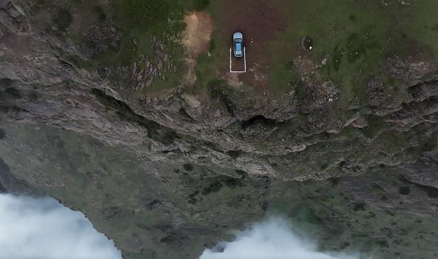 领导，这可是你自己要上悬崖的