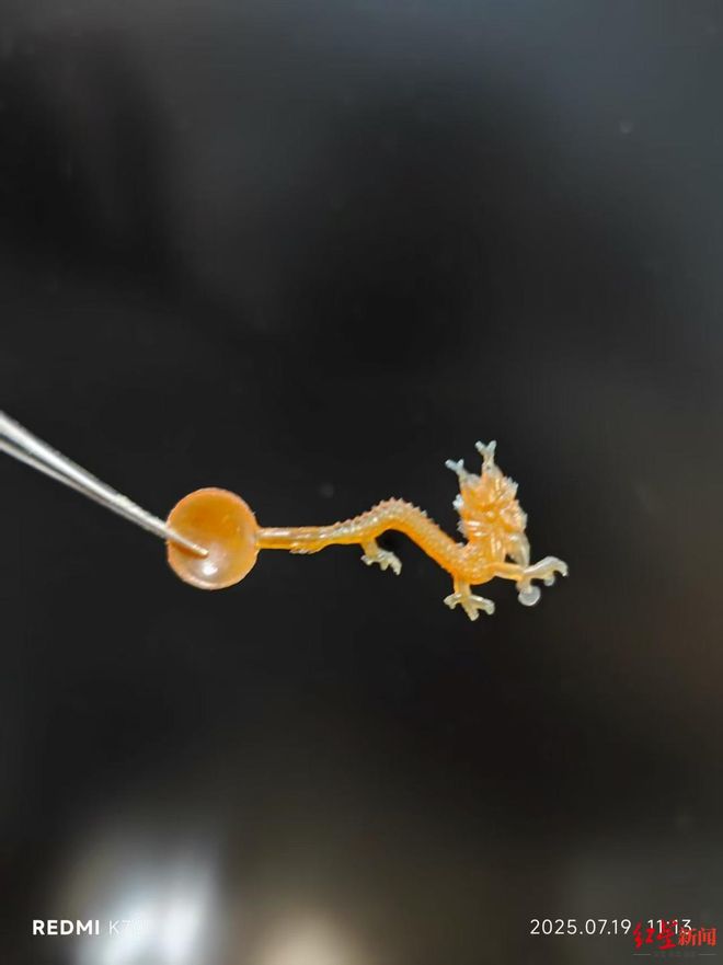 酸梅粉小勺身价大涨！龙形状最高达700元一个，二手平台110个打包价超2万元