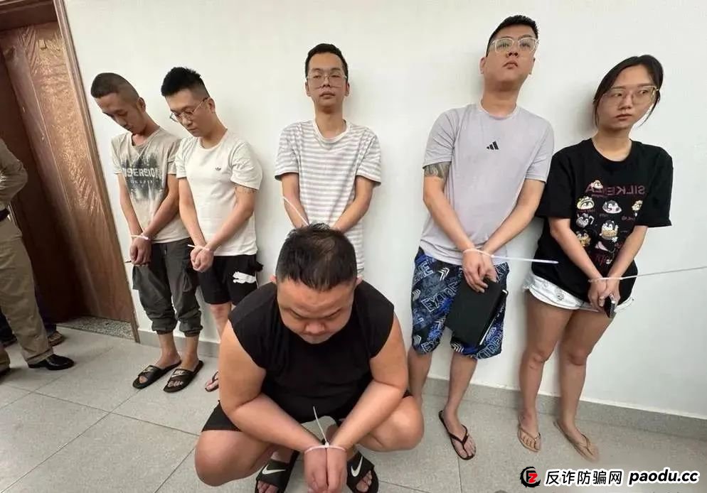 场面震撼!柬埔寨电诈园区上演集体大逃亡! 场面震撼!柬埔寨电诈园区上演集体大逃亡!