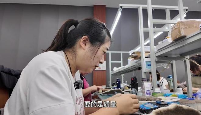 从代工厂到新国牌，中小企业正在拼多多书写新故事