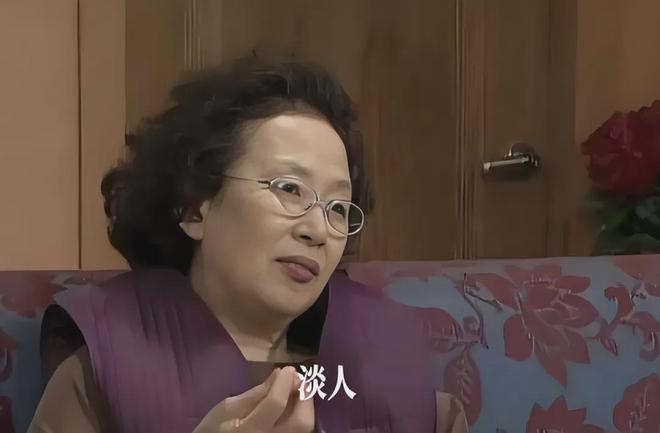 「窝囊旅游三件套」,拯救多少打工人? 「窝囊旅游三件套」,拯救多少打工人?