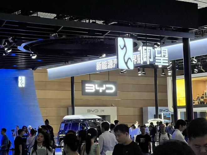 买百万豪车要多花10万？“豪车税”门槛降至90万元，纯电车纳入征收范围