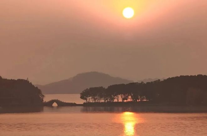 厂界距长江支流100米 安徽曙光化工部分投/试产项目或存重大合法性危机 厂界距长江支流100米 安徽曙光化工部分投/试产项目或存重大合法性危机