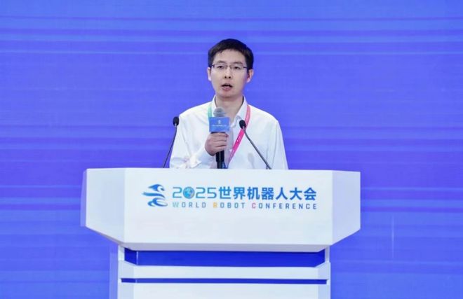 2025 WRC:3天主旨论坛,4张中国面孔,见证一个崛起的智造强国 2025 WRC:3天主旨论坛,4张中国面孔,见证一个崛起的智造强国