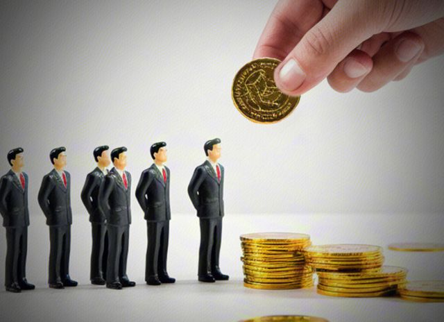 赚钱能力堪比茅台，企查查靠1.5亿“打工人”IPO！