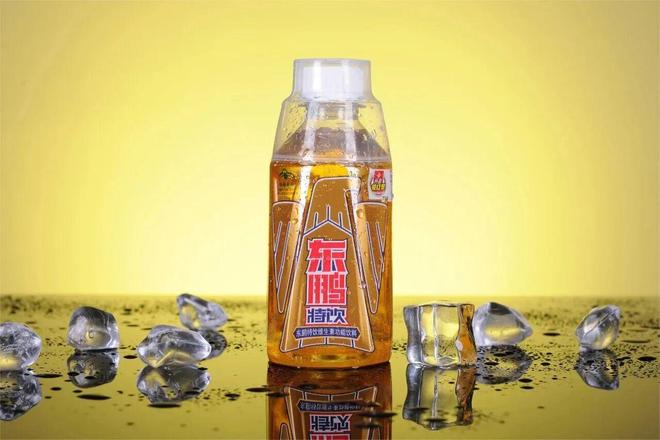 茅台都涨不动了，卖饮料的他，还在千亿级飞奔