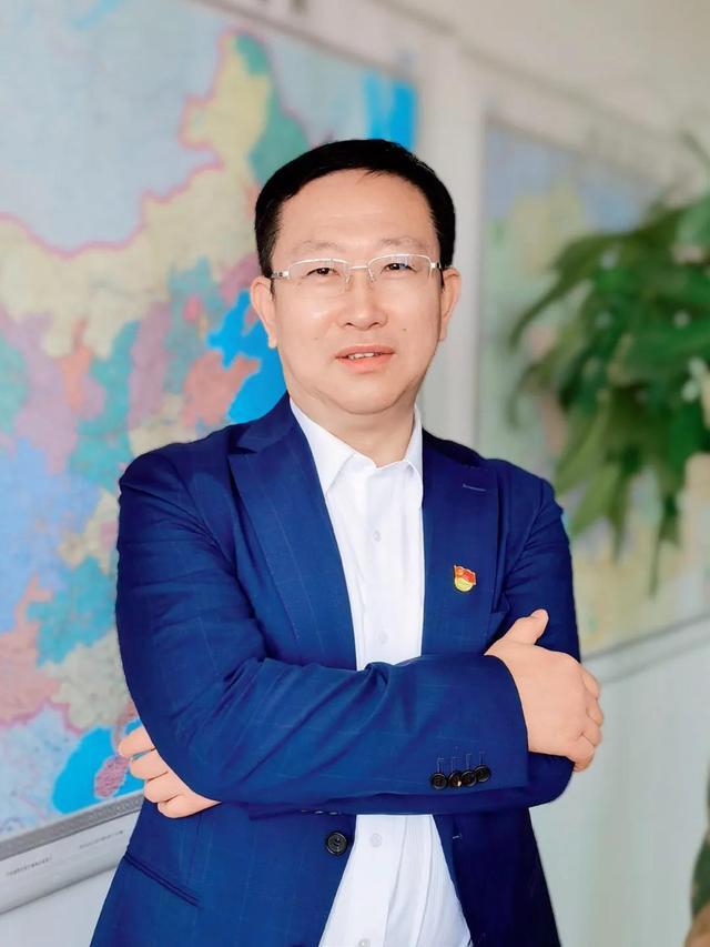 青农商行董事长辞职，去年薪酬196万元，人均超过36万元