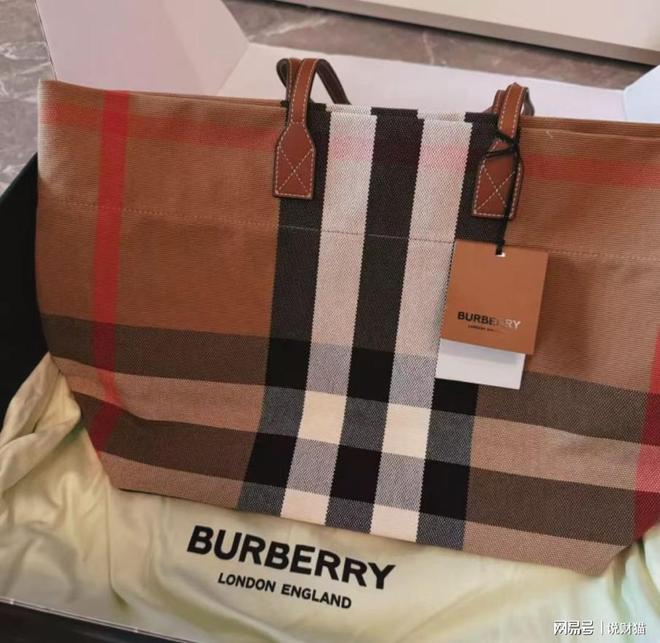 双11折扣奢侈品悄然走红，年轻人心态变了