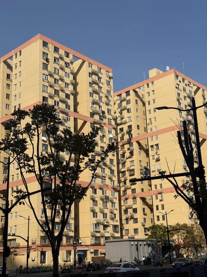 社保、利率、首付都放开！北京楼市新政解读→