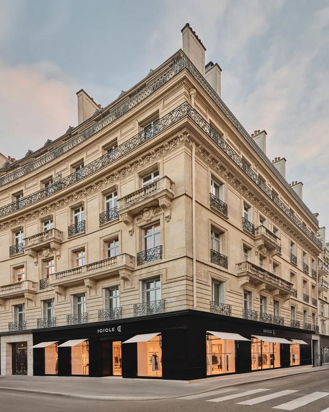 年入35亿元,“北上广职场精英”,带火一匹黑马 年入35亿元,“北上广职场精英”,带火一匹黑马