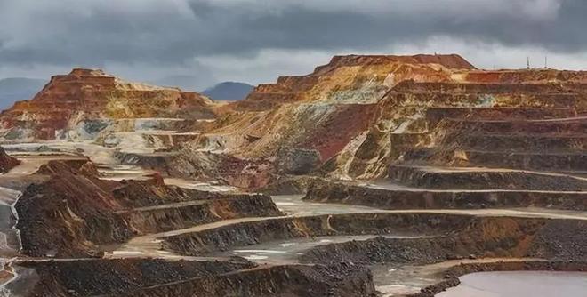 “中国金王”陈景和：63岁迎娶娇妻，68岁宣布退隐