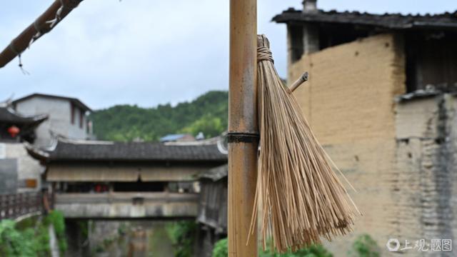 农村危房翻建审批咋这么难?人民日报记者实地调查 农村危房翻建审批咋这么难?人民日报记者实地调查