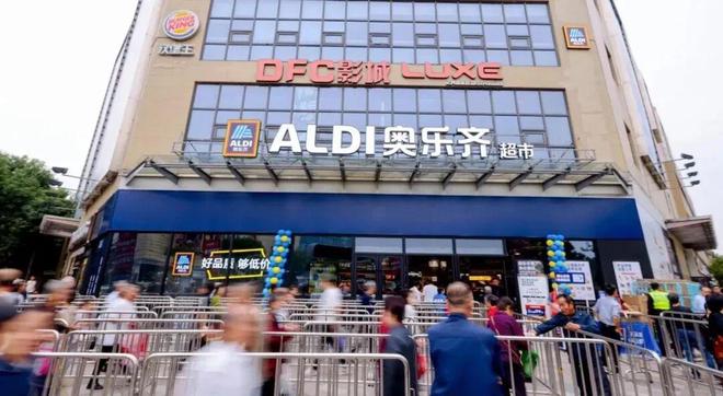 丽江旅拍协会因“不实避雷贴”起诉小红书，“避雷都快代替种草变成新的流量密码了”