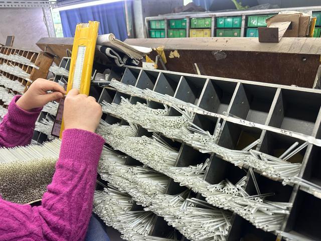 上百万支体温计两周抢空;西北唯一生产水银体温计老厂,投产55年后迎生存大考 上百万支体温计两周抢空;西北唯一生产水银体温计老厂,投产55年后迎生存大考