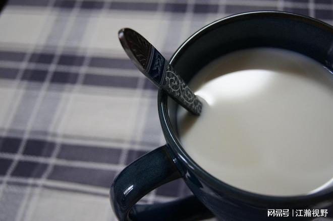 外资奶粉在中国不香了？惠氏被雀巢收购意味着什么？