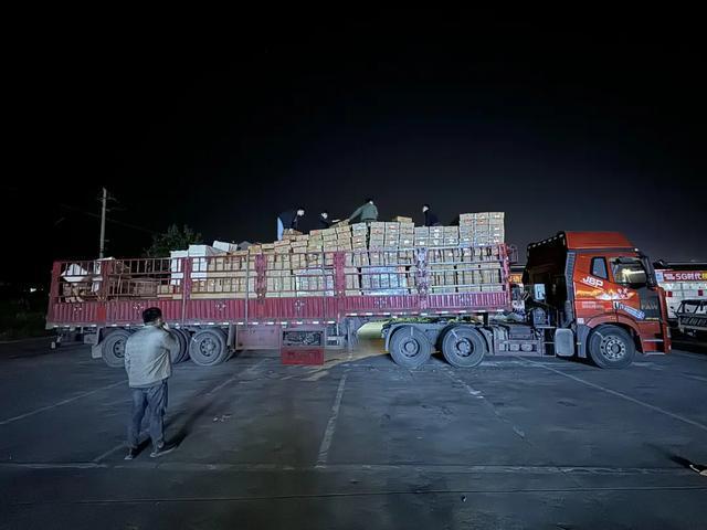 辞掉铁饭碗，义乌创业失败后，他靠10元单品4个月卖出100万