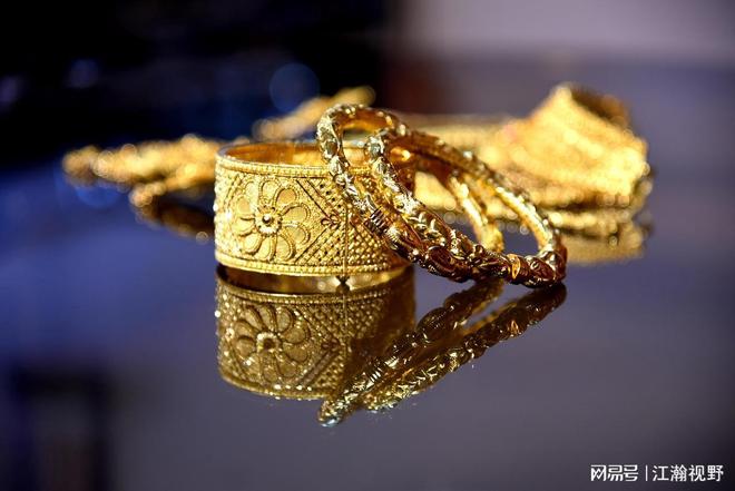 30年来全球央行黄金持有量首超美债，美债怎么不火了？