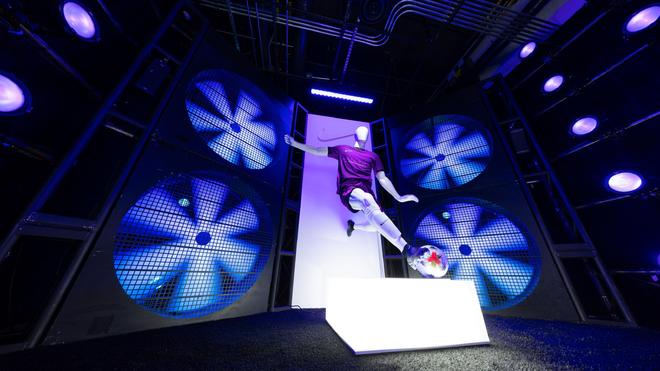 耐克业绩承压，值得担心吗？