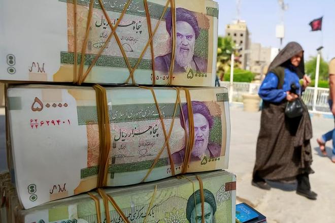 全世界都在过年,伊朗却在闹“改朝换代”,这场危机将如何收场? 全世界都在过年,伊朗却在闹“改朝换代”,这场危机将如何收场?