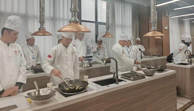 从“劳务输出地”到“人口磁力场”:安徽如何把打工人请回家? 从“劳务输出地”到“人口磁力场”:安徽如何把打工人请回家?