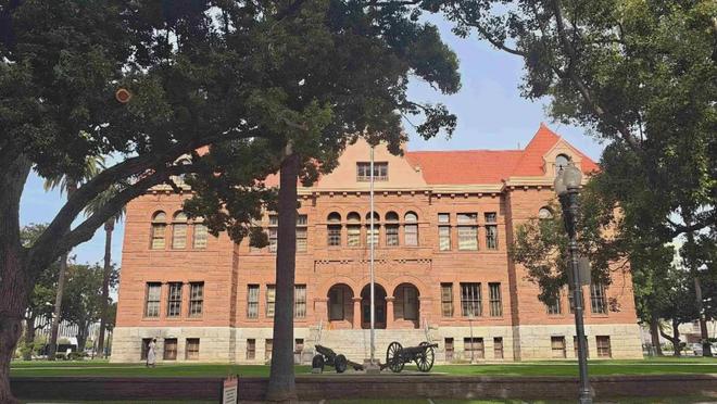 巨头财报夜：Meta狂砸1350亿，微软增速失守，马斯克砍掉高端车