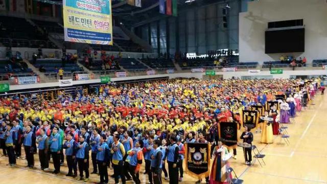 从负债千万到年销过亿，湖南夫妻颠覆式创新，拿下80多个国家市场