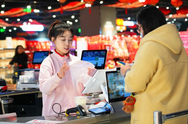 永辉年货节：以新年味重塑品质消费300家调改店开启自主创新阶段