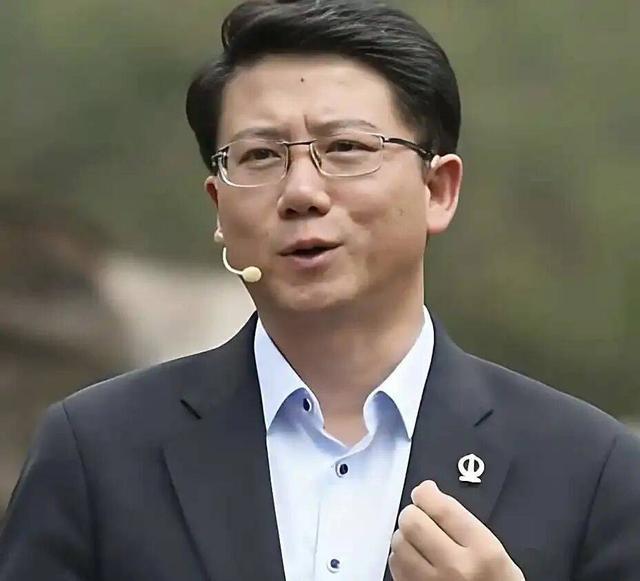 1400亿中国中铁换将，人均薪酬超过32万元