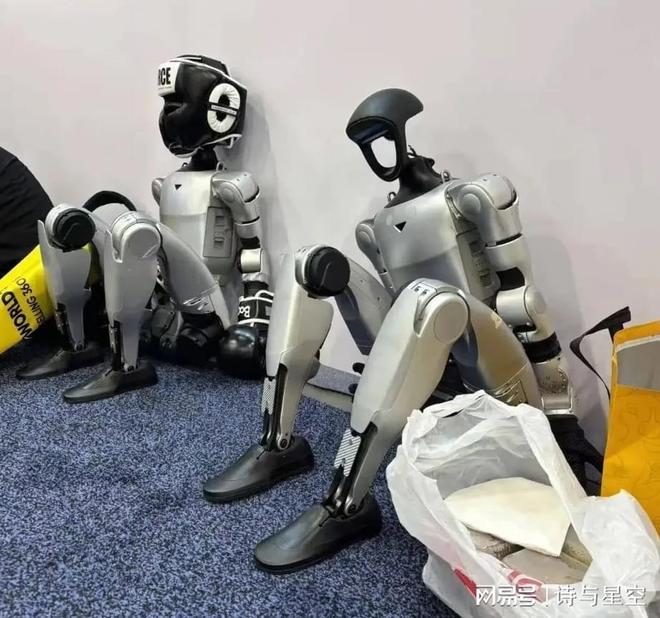 国货统治全球：正在爆发的AI硬件市场