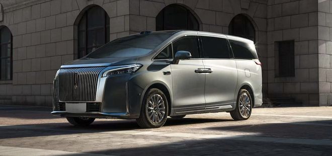 长城魏牌汽车，到底被谁“逼急”了？丨正经深度