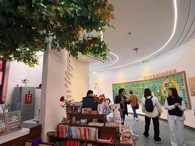 开新局·走市场|杭州清河坊:一街阅千年,烟火抚人心 开新局·走市场|杭州清河坊:一街阅千年,烟火抚人心