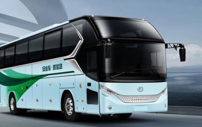 2025中国客车销量10强：宇通4.3万辆，中通力压3金龙，安凯第7！