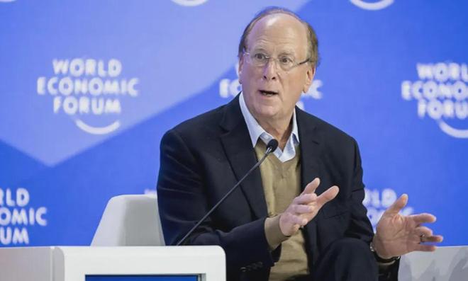 美国不买了，李嘉诚港口烂在手里，中国争取巴拿马运河港口控制权