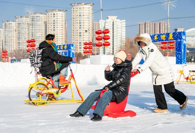 开新局·走市场｜冰雪游成冬季顶流 机票民宿预订双双升温