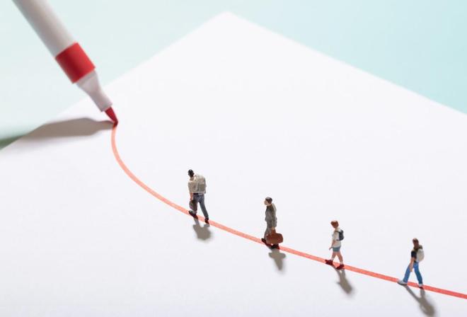 走过五年黑暗隧道后，江小白靠一瓶酒杀回来