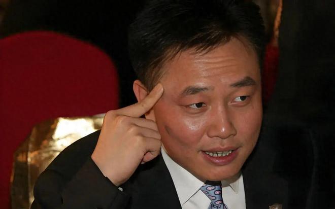 黄光裕再出山:从零售教父到创业导师的跨界转身 黄光裕再出山:从零售教父到创业导师的跨界转身