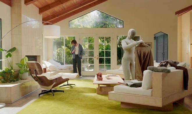 背靠OpenAI的机器人初创1X亮相CES展示家务机器人,售价2万美元 背靠OpenAI的机器人初创1X亮相CES展示家务机器人,售价2万美元