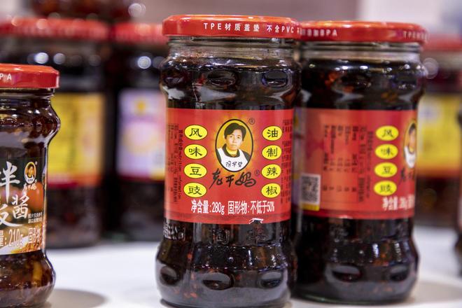 “断网”3年多，老干妈营收重回巅峰！工作人员称陶华碧一直在公司