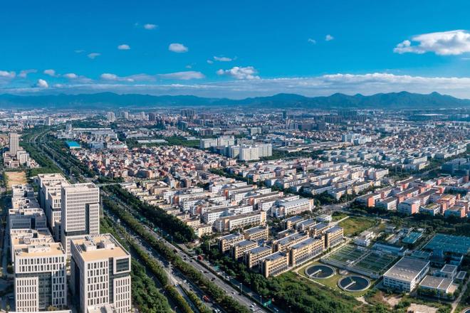 厦门翔安：侨商越海疆 展翼共翱翔——一场以侨为桥招商大会背后的千亿机遇