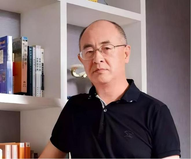 专访赵燕菁：越要告别 “卖地依赖”，越要稳住房产价格