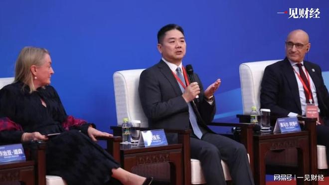 刘强东再次参加国家高层会议，释放了哪些信号？