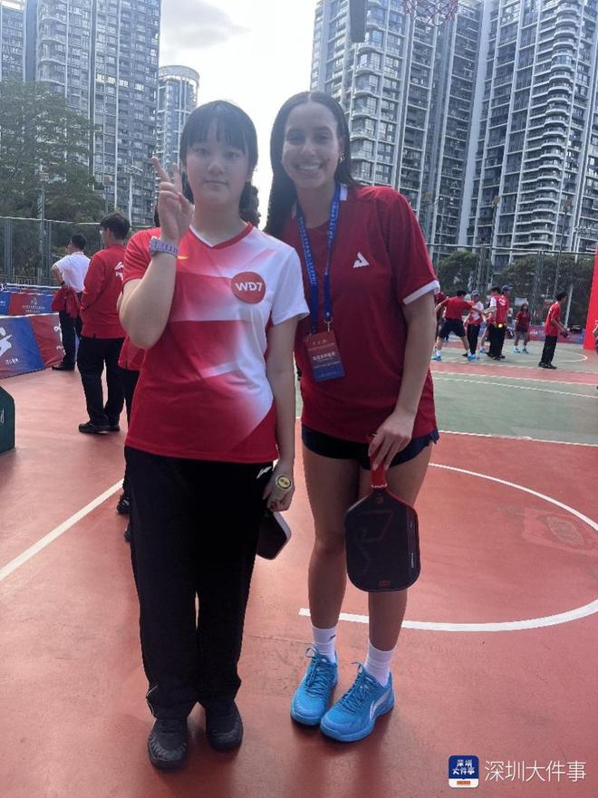 中美学生在深圳“热到融化”却组CP“打”成一片?爱了! 中美学生在深圳“热到融化”却组CP“打”成一片?爱了!