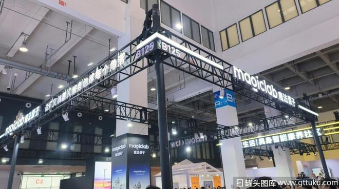 机器人“霸屏”春晚上演IPO大赛，谁是资本盛宴背后的最大赢家？