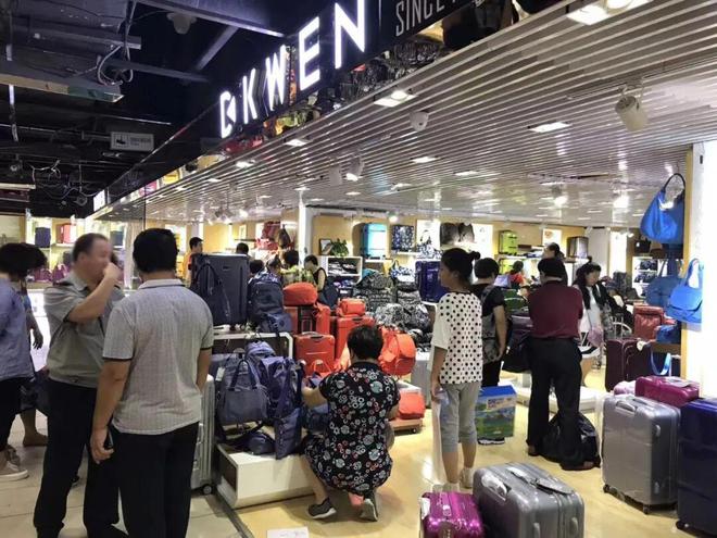 直播间里的行李箱，正在改变“回家的方式”